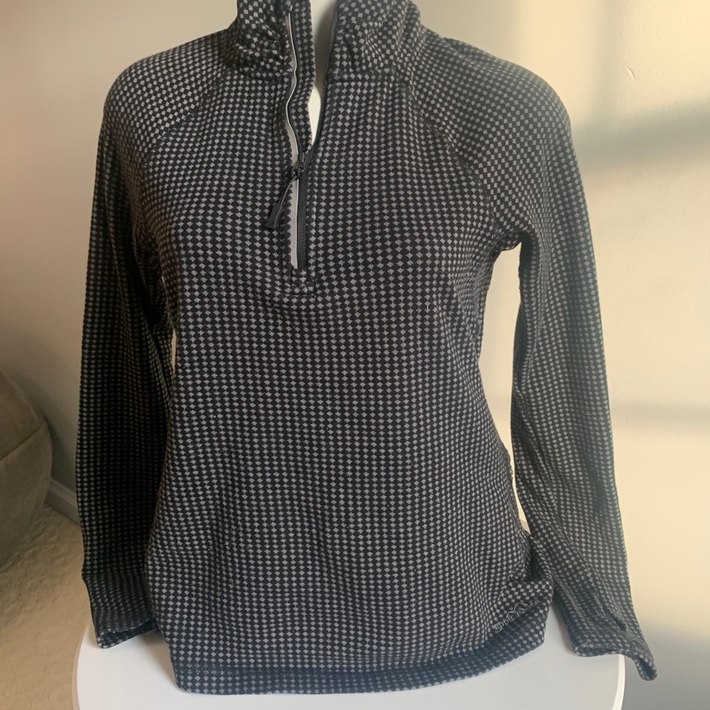 Eddie Bauer athletic top